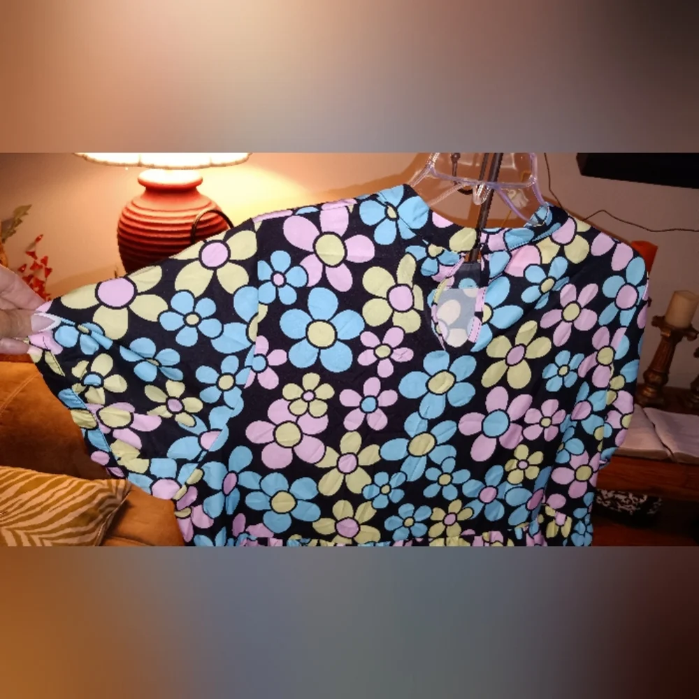 Shein Women Floral Dress 2 XL Colourful Airy,Pretty Fun Stylish Light - Picture 10 of 12